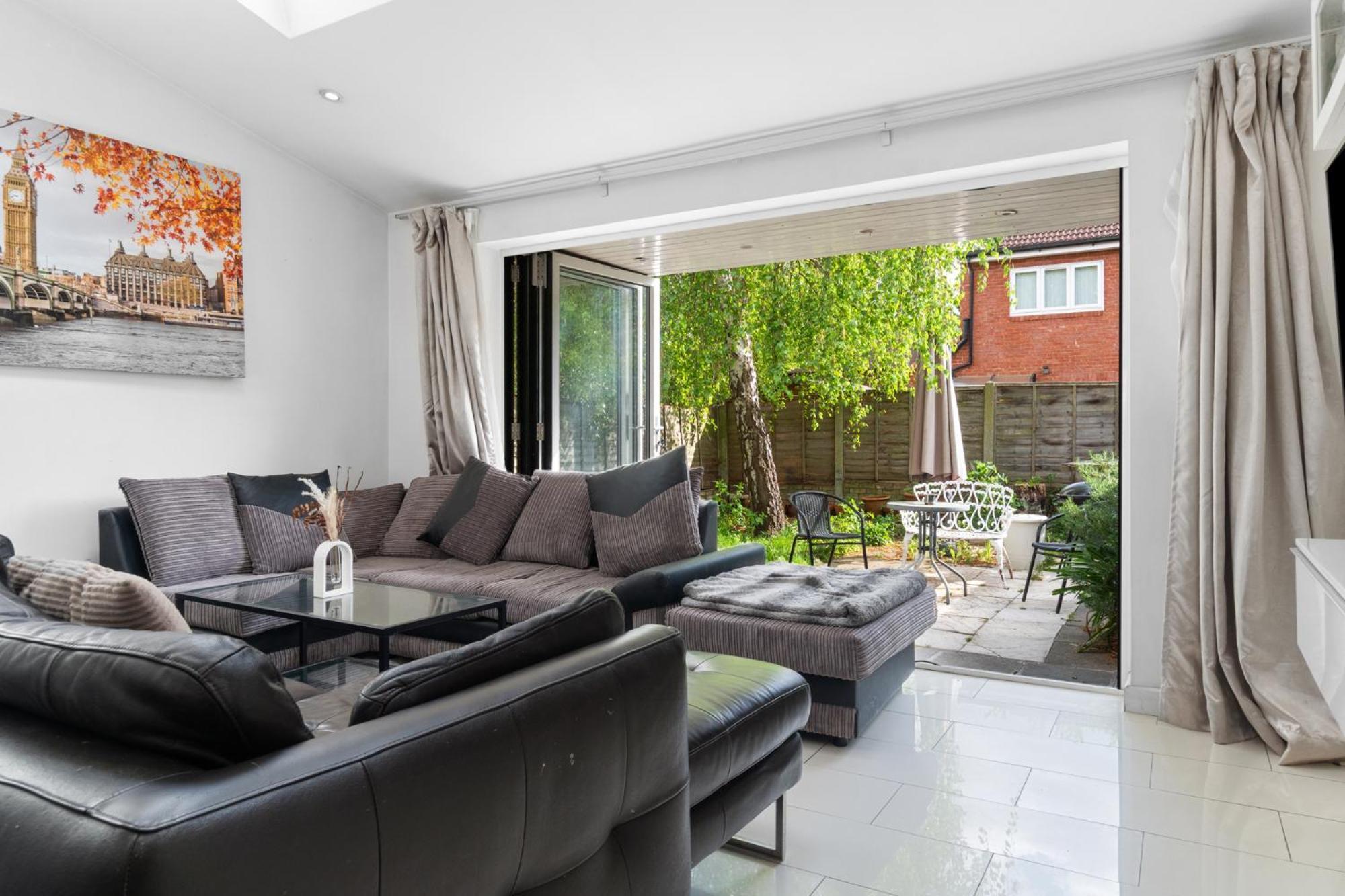 Shard View 3 Bed Entire Home Londra Dış mekan fotoğraf